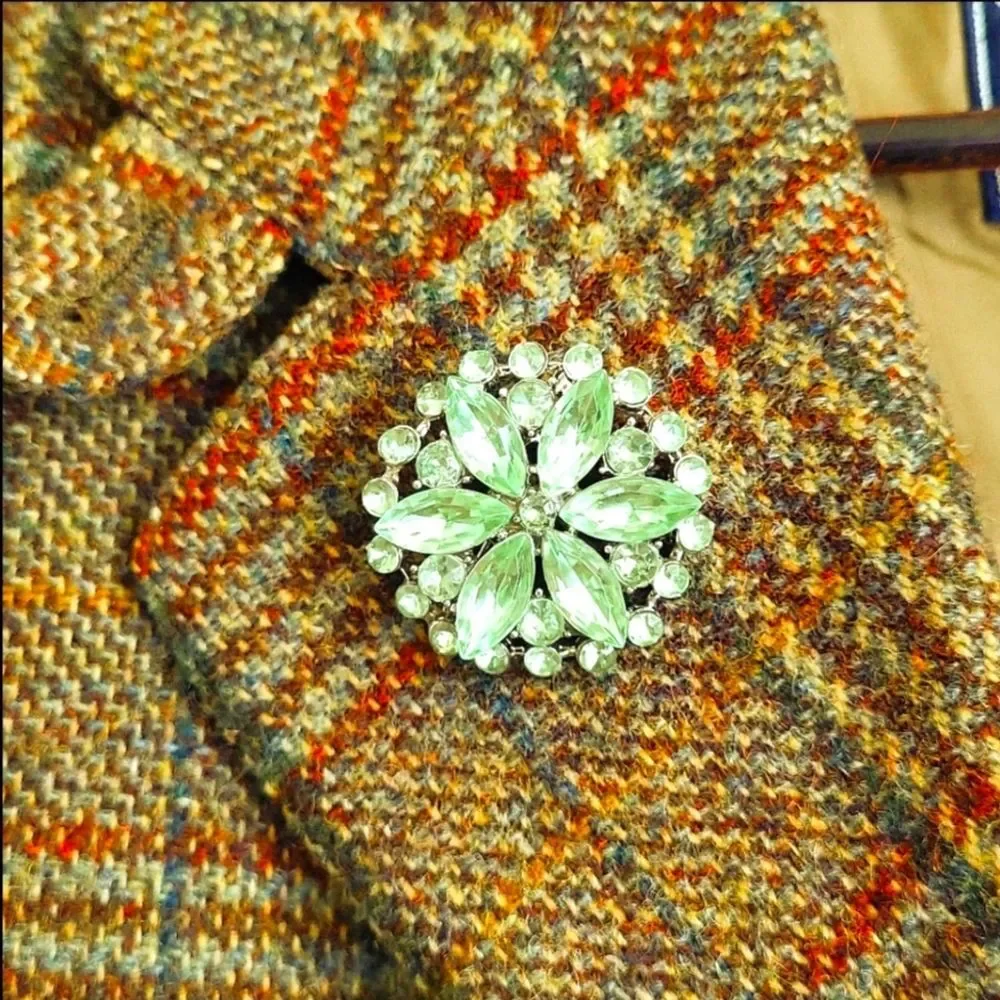 Vintage Mint Green starburst flower brooch